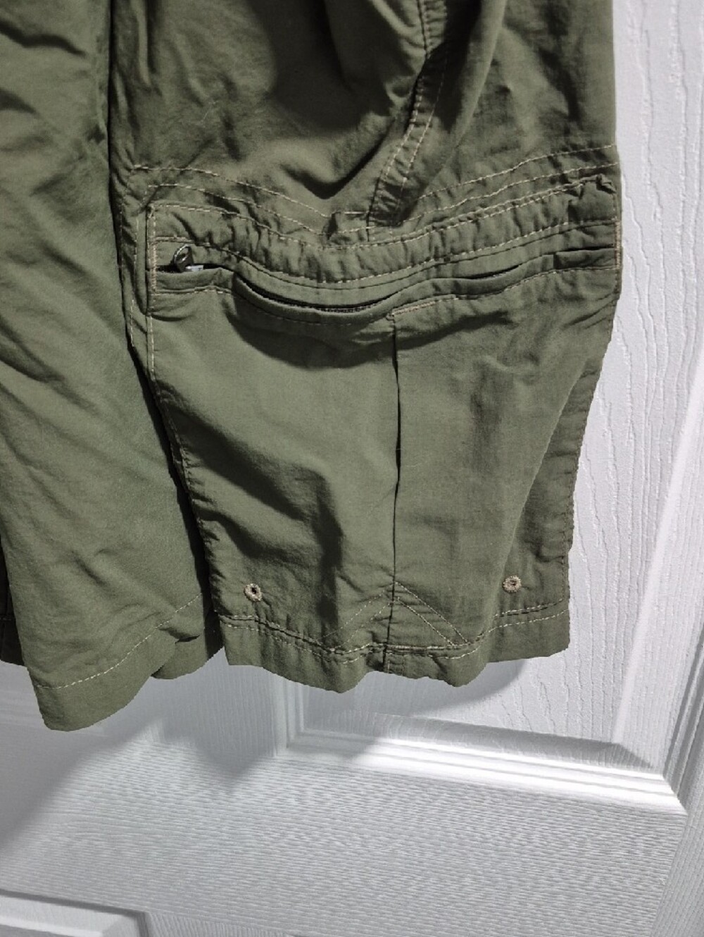 Columbia Olive Green Packable Outdoor Shorts - Picture 5 of 6